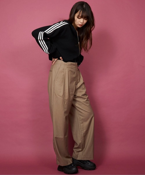 unrelaxing（アンリラクシング）の「ツータックワイドスラックスパンツ（スラックス・メンズ・カーキブラウン/ダークベージュ/ダークオリーブ/ブラック・マルチサイズ）」の12枚目の写真