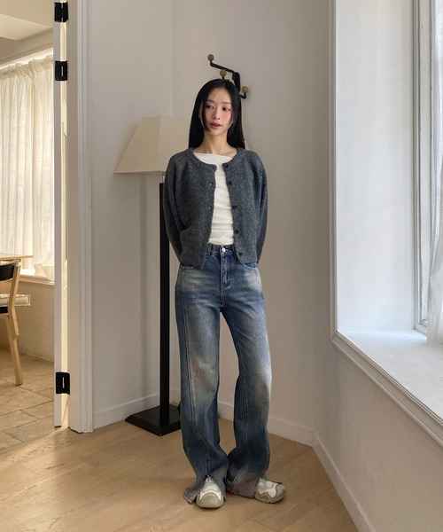 by muni:r（バイ ムニール）の「切開スリムデニムパンツ（デニムパンツ・レディース・ブルー/ダークブルー・SMALL/MEDIUM）」の3枚目の写真