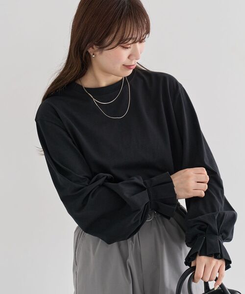 Sugar spoon(シュガースプーン)の「・SUGAR SPOON タックスリーブロンTEE(Tシャツ/カットソー・レディース・オフホワイト/ブラック/アイボリー/グレイッシュベージュ/ピンク/グリーン・FREE)」の1枚目の写真