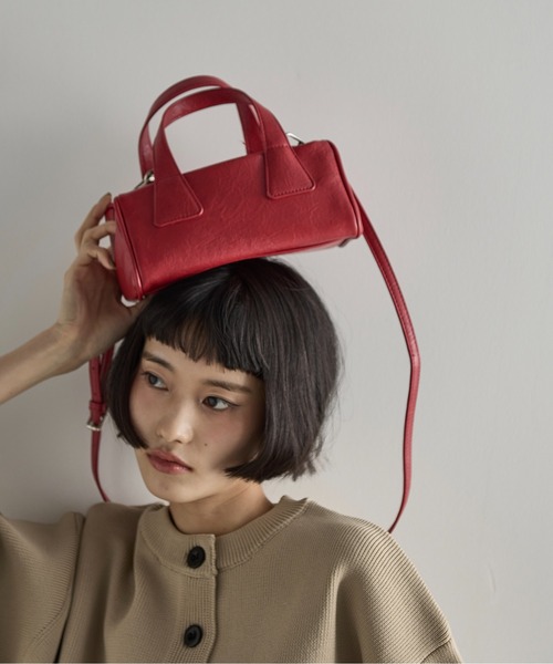 THE YOn（ザヨン）の「リセスドデザインミニボストントート（ボストンバッグ・レディース・ベージュ/レッド/ブラック/サックスブルー・FREE）」の9枚目の写真