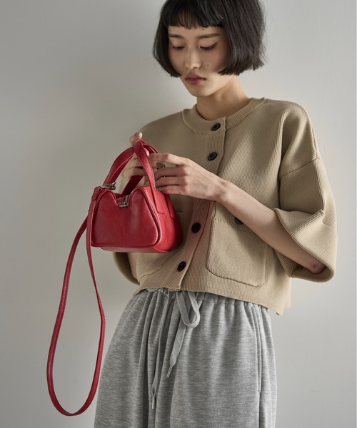 THE YOn（ザヨン）の「リセスドデザインミニボストントート（ボストンバッグ・レディース・ベージュ/レッド/ブラック/サックスブルー・FREE）」の6枚目の写真