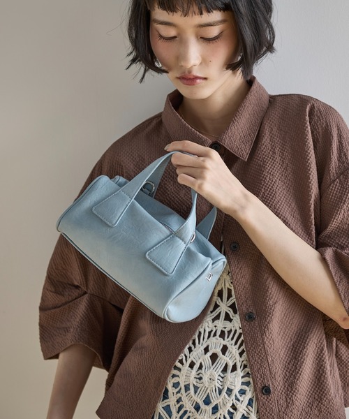 THE YOn（ザヨン）の「リセスドデザインミニボストントート（ボストンバッグ・レディース・ベージュ/レッド/ブラック/サックスブルー・FREE）」の15枚目の写真
