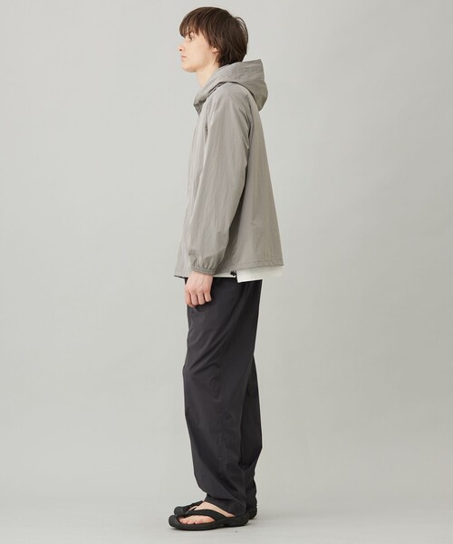 UNFILO(アンフィーロ)の「耐久撥水 ライトフードブルゾン(ブルゾン・メンズ・ネイビー系/ブラウン系・SMALL/MEDIUM/LARGE/X-LARGE)」の4枚目の写真