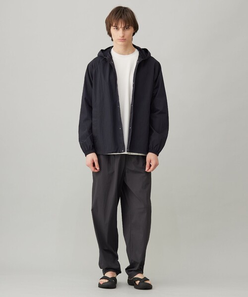 UNFILO(アンフィーロ)の「耐久撥水 ライトフードブルゾン(ブルゾン・メンズ・ネイビー系/ブラウン系・SMALL/MEDIUM/LARGE/X-LARGE)」の6枚目の写真