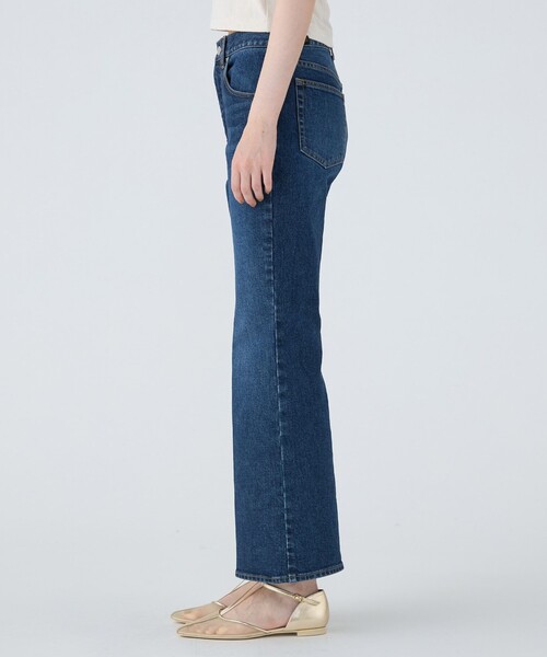 MACPHEE（マカフィー）の「ストレッチデニム フレアパンツ（デニムパンツ・レディース・ダークブルー・32/34/36）」の4枚目の写真