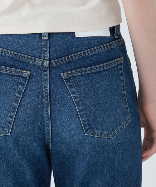 MACPHEE（マカフィー）の「ストレッチデニム フレアパンツ（デニムパンツ・レディース・ダークブルー・32/34/36）」の7枚目の写真