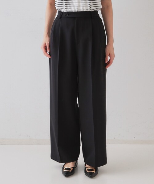 OPAQUE.CLIP（オペークドットクリップ）の「ストレッチタックワイドパンツ【洗濯機洗い可】（その他パンツ・レディース・ホワイト/ブラック・42/40/38）」の13枚目の写真