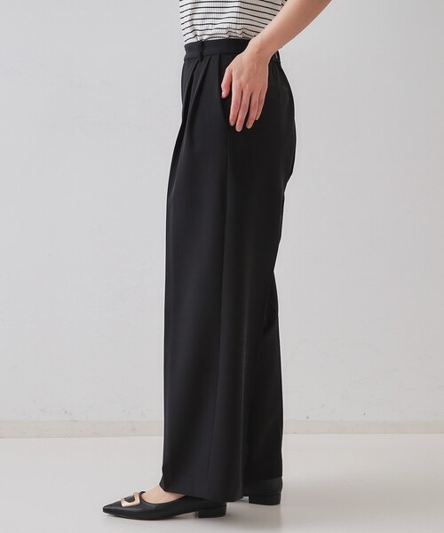 OPAQUE.CLIP（オペークドットクリップ）の「ストレッチタックワイドパンツ【洗濯機洗い可】（その他パンツ・レディース・ホワイト/ブラック・42/40/38）」の14枚目の写真