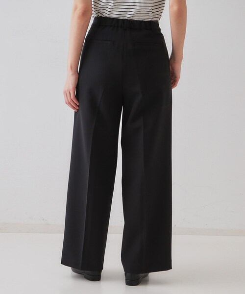 OPAQUE.CLIP（オペークドットクリップ）の「ストレッチタックワイドパンツ【洗濯機洗い可】（その他パンツ・レディース・ホワイト/ブラック・42/40/38）」の15枚目の写真