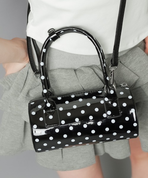 SPINNS（スピンズ）の「ドラム型ショルダーバッグ/ハンドバッグ/ドット/ウィッシュコア（ショルダーバッグ・レディース・ホワイト/ブラック・ONESIZE）」の6枚目の写真