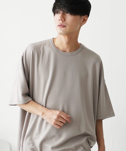 En serio TOKYO(エンソリオトーキョー)の「TRポンチビックシルエットTシャツ(Tシャツ/カットソー・メンズ・ホワイト×ブラック/ブラック/ブルーグレー/ブラウン系その他/その他/グレー/チャコールグレー/ダークグリーン/ベージュ/ネイビー/ホワイト/ブラウン・MEDIUM/LARGE/X-LARGE)」の10枚目の写真