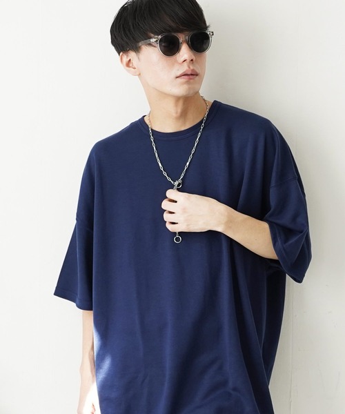 En serio TOKYO(エンソリオトーキョー)の「TRポンチビックシルエットTシャツ(Tシャツ/カットソー・メンズ・ホワイト×ブラック/ブラック/ブルーグレー/ブラウン系その他/その他/グレー/チャコールグレー/ダークグリーン/ベージュ/ネイビー/ホワイト/ブラウン・MEDIUM/LARGE/X-LARGE)」の1枚目の写真