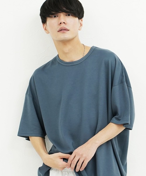 En serio TOKYO(エンソリオトーキョー)の「TRポンチビックシルエットTシャツ(Tシャツ/カットソー・メンズ・ホワイト×ブラック/ブラック/ブルーグレー/ブラウン系その他/その他/グレー/チャコールグレー/ダークグリーン/ベージュ/ネイビー/ホワイト/ブラウン・MEDIUM/LARGE/X-LARGE)」の7枚目の写真