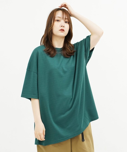 En serio TOKYO(エンソリオトーキョー)の「TRポンチビックシルエットTシャツ(Tシャツ/カットソー・メンズ・ホワイト×ブラック/ブラック/ブルーグレー/ブラウン系その他/その他/グレー/チャコールグレー/ダークグリーン/ベージュ/ネイビー/ホワイト/ブラウン・MEDIUM/LARGE/X-LARGE)」の11枚目の写真