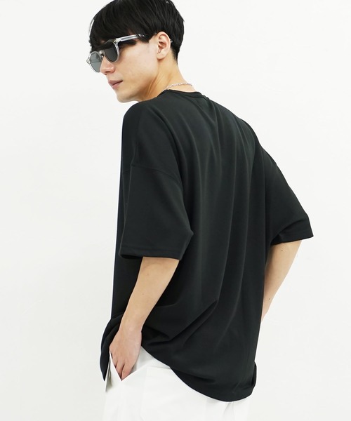 En serio TOKYO(エンソリオトーキョー)の「TRポンチビックシルエットTシャツ(Tシャツ/カットソー・メンズ・ホワイト×ブラック/ブラック/ブルーグレー/ブラウン系その他/その他/グレー/チャコールグレー/ダークグリーン/ベージュ/ネイビー/ホワイト/ブラウン・MEDIUM/LARGE/X-LARGE)」の17枚目の写真