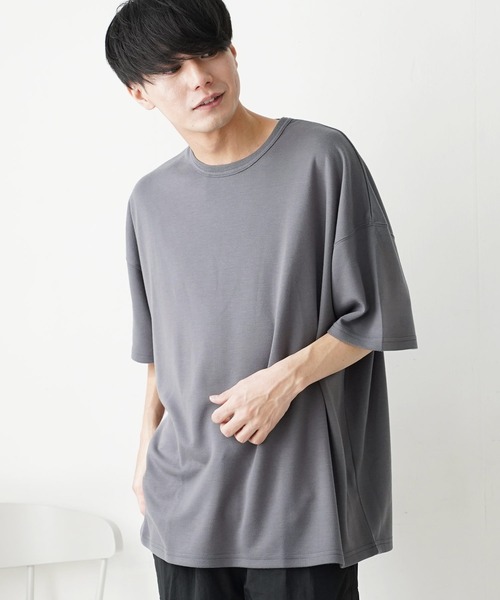 En serio TOKYO(エンソリオトーキョー)の「TRポンチビックシルエットTシャツ(Tシャツ/カットソー・メンズ・ホワイト×ブラック/ブラック/ブルーグレー/ブラウン系その他/その他/グレー/チャコールグレー/ダークグリーン/ベージュ/ネイビー/ホワイト/ブラウン・MEDIUM/LARGE/X-LARGE)」の19枚目の写真