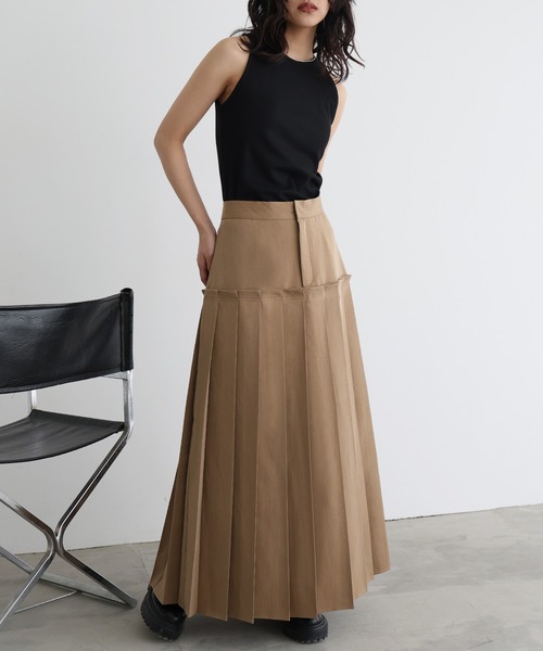 hellam（へラム）の「切り替えプリーツロングスカート（スカート・レディース・チャコール/キャメル/ブラック・FREE）」の18枚目の写真