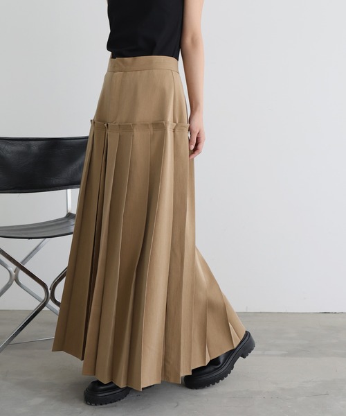 hellam（へラム）の「切り替えプリーツロングスカート（スカート・レディース・チャコール/キャメル/ブラック・FREE）」の19枚目の写真