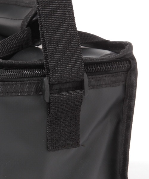 LAKOLE（ラコレ）の「ターポリン保冷バッグ(S) / 327861（アウトドアグッズ・レディース・ネイビー/ブラック/ベージュ・FREE）」の15枚目の写真