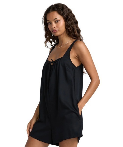 RVCA(ルーカ)の「RVCA レディース OLIVER ROMPER ワンピース 【2025年夏モデル】/ルーカロンパース(ワンピース・レディース・ブラック・SMALL/X-SMALL)」の3枚目の写真