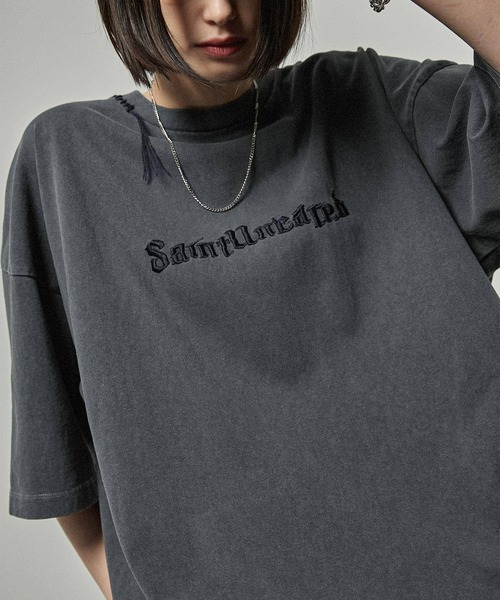 Alfred Alex(アルフレッドアレックス)の「【Alfred Alex】ヴィンテージ加工ピグメントハンドステッチロゴ刺繍Tシャツ(Tシャツ/カットソー・メンズ・ワインレッド/ブラック/グレイッシュブルー・M/L)」の22枚目の写真