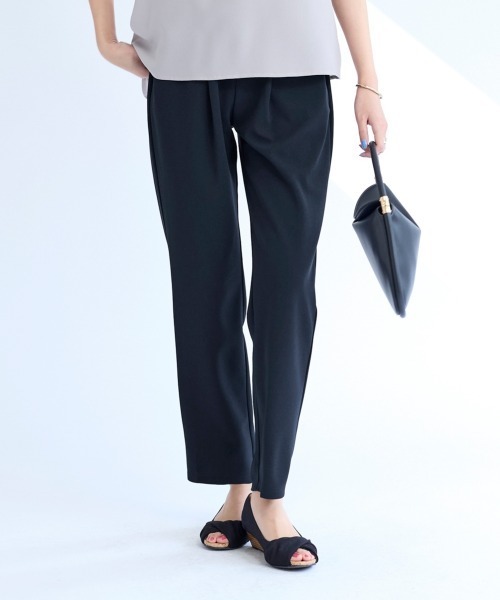 SMILE LAND（スマイルランド）の「テーパードパンツ■大人の落ち感シリーズ■＜大きいサイズ有＞（スラックス・レディース・ネイビー/ブラック・5L/4L/3L/LL/L）」の2枚目の写真