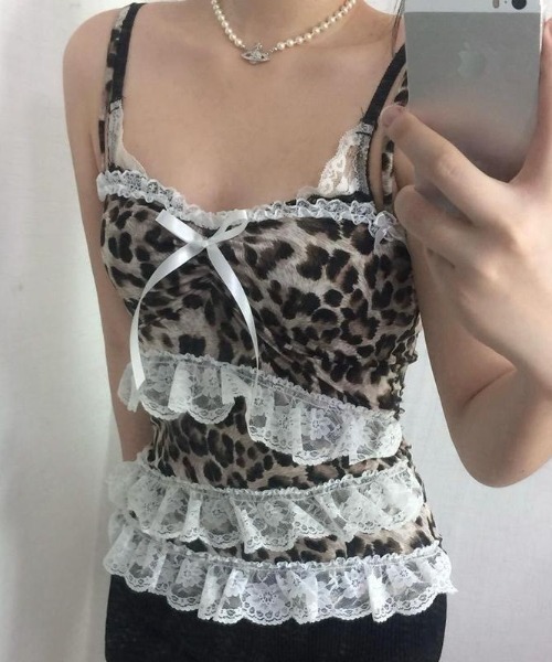 ヒョウ柄キャミソール レース装飾付き