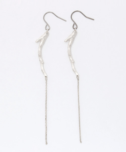SCALA（スカラ）の「【SCALA/スカラ】TWIG枝垂れピアス/made in JAPAN（日本製）（ピアス（両耳用）・レディース・アンティークシルバー/ゴールド/アンティークゴールド・FREE）」の7枚目の写真