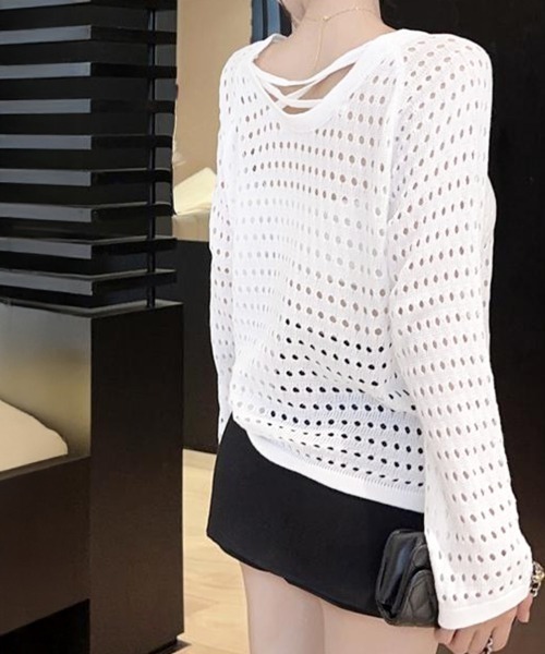 Miniministore(ミニミニストア)の「透かし編みトップス バッククロス春夏秋服(ニット/セーター・レディース・ブラック/ホワイト・FREE)」の5枚目の写真