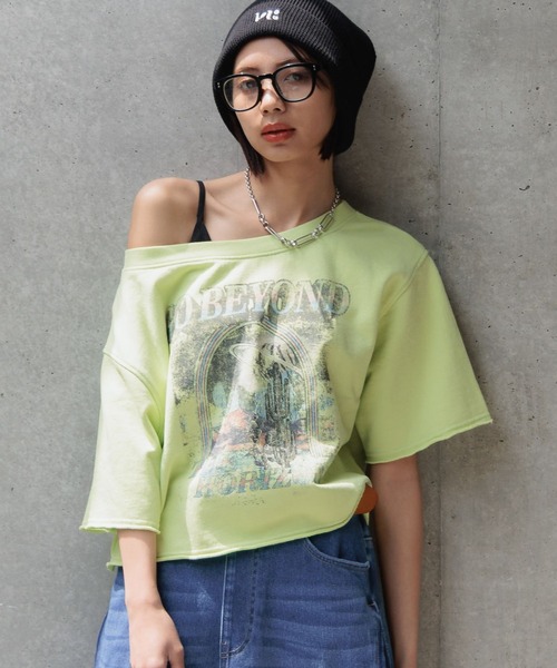 PAGEBOY(ページボーイ)の「ルーズネックミニウラケロックTシャツ(Tシャツ/カットソー・レディース・チャコールグレー/ベージュ系その他/グリーン系その他2・FREE)」の1枚目の写真