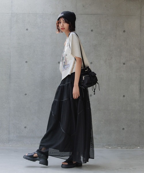 PAGEBOY(ページボーイ)の「ルーズネックミニウラケロックTシャツ(Tシャツ/カットソー・レディース・チャコールグレー/ベージュ系その他/グリーン系その他2・FREE)」の14枚目の写真