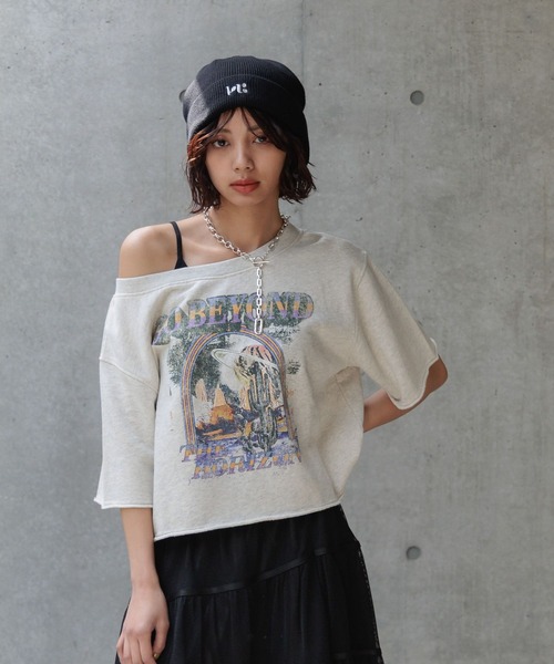PAGEBOY(ページボーイ)の「ルーズネックミニウラケロックTシャツ(Tシャツ/カットソー・レディース・チャコールグレー/ベージュ系その他/グリーン系その他2・FREE)」の15枚目の写真