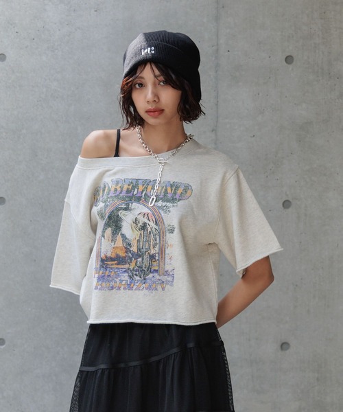 PAGEBOY(ページボーイ)の「ルーズネックミニウラケロックTシャツ(Tシャツ/カットソー・レディース・チャコールグレー/ベージュ系その他/グリーン系その他2・FREE)」の16枚目の写真