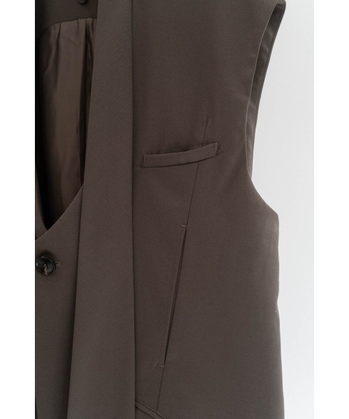 Knuth Marf(クヌースマーフ)の「2way collarless gilet(unisex)(ベスト・レディース・グレイッシュベージュ・FREE)」の19枚目の写真