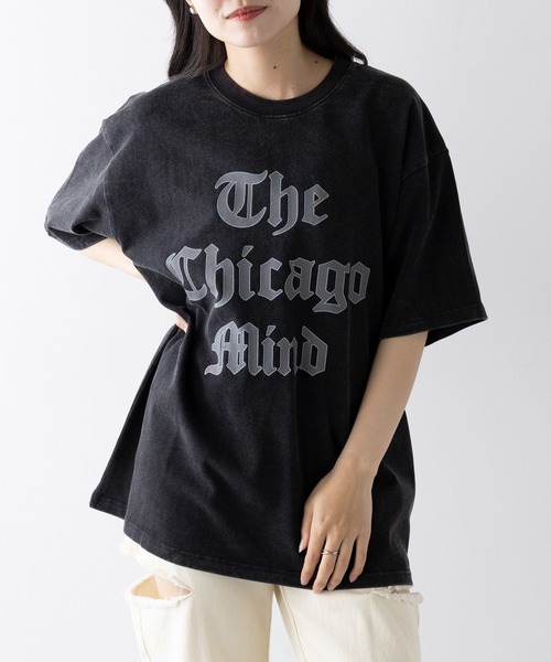 UNIVERSAL OVERALL(ユニバーサルオーバーオール)の「【UNIVERSAL OVERALL】LOGOPTT CHEMCIALWASH U2523210(Tシャツ/カットソー・レディース・ブラック/ネイビー・L/XL/M/S)」の5枚目の写真