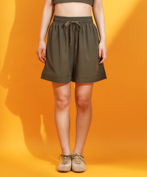 THE SHOP TK (ザ ショップ ティーケー )の「【mizugiwa/ラッシュガード】ショートパンツ/セットアップ可/接触冷感/UVケア/洗濯機OK(その他パンツ・レディース・ブラック/カーキ・12/13)」の15枚目の写真