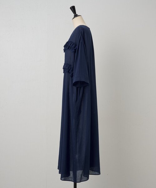 新品タグ付き BEARDSLEY フロントフリルワンピース BEARDSLEY（ビアズリー）の「フロントフリルワンピース（ワンピース