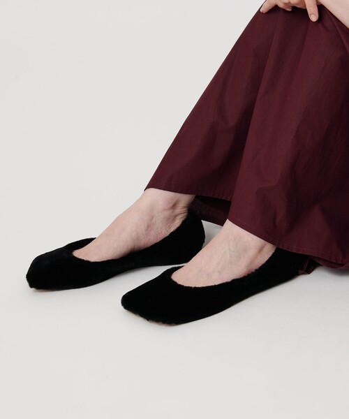 別注】＜PIPPICHIC＞LINDA フェイクファー フラットシューズ