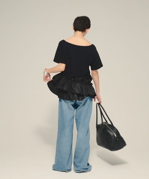 eL(エル)の「【eL】Random Frili TEE/575718(Tシャツ/カットソー・レディース・ブラック/カーキ・FREE)」の18枚目の写真