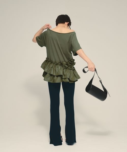 eL(エル)の「【eL】Random Frili TEE/575718(Tシャツ/カットソー・レディース・ブラック/カーキ・FREE)」の12枚目の写真