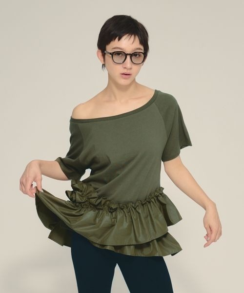 eL(エル)の「【eL】Random Frili TEE/575718(Tシャツ/カットソー・レディース・ブラック/カーキ・FREE)」の15枚目の写真