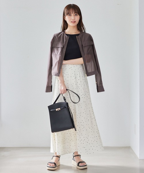 Andemiu（アンデミュウ）の「リブボートネック5分袖カットソー587124（Tシャツ/カットソー・レディース・ブラック/オフホワイト/ブラウン・FREE）」の4枚目の写真