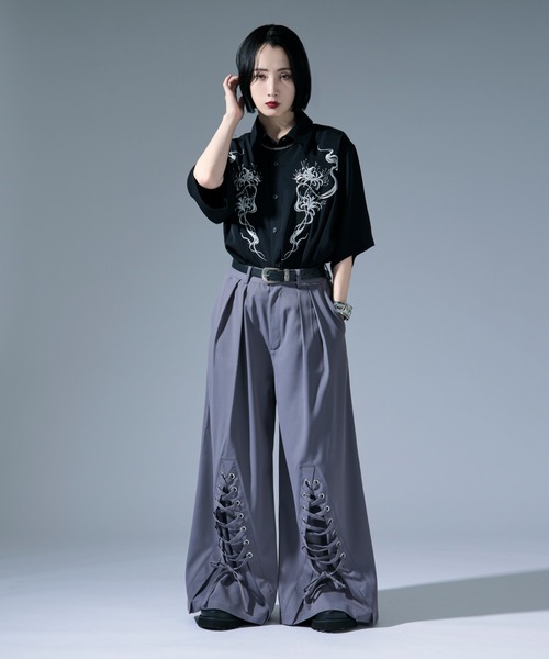 Ellno Loset（エルノロゼット）の「彼岸花刺繍シャツ（シャツ/ブラウス・メンズ・ブラック/オフホワイト/ブルー系その他・MEDIUM/SMALL/LARGE）」の4枚目の写真