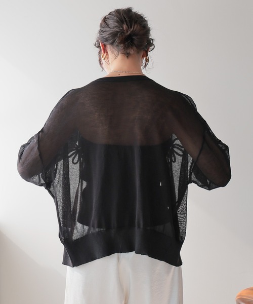 SOTT（ソット）の「Sheer Embroidery Cardigan／シアー刺繍カーディガン（カーディガン/ボレロ・レディース・ホワイト/ブラック・FREE）」の6枚目の写真