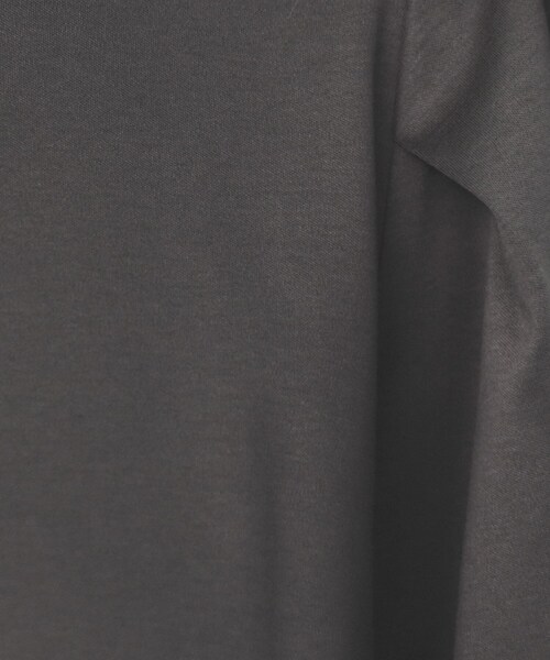 index(インデックス)の「《5色展開》Vネックタックパフスリーブトップス【洗濯機洗い可/UVケア/接触冷感】(Tシャツ/カットソー・レディース・サックスブルー/ナチュラル/ブラウン系その他/チャコールグレー/ブラック・36/42/38/40)」の12枚目の写真