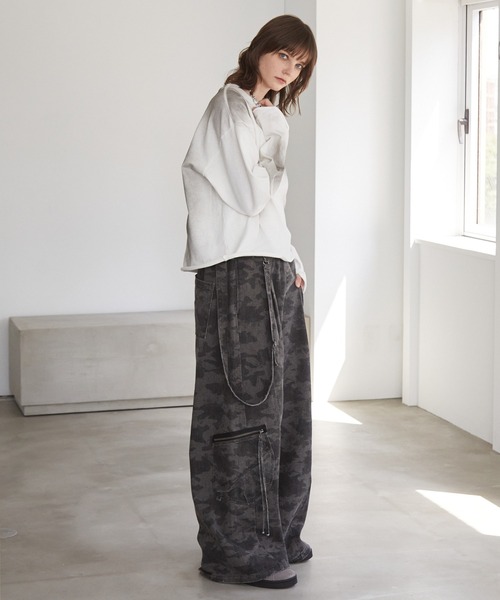 Spielio(シュピーリオ)の「【Spielio】Vintage-inspired cropped Tee/ ヴィンテージライク クロップドTシャツ(ロンT)(Tシャツ/カットソー・メンズ・ブラック/ホワイト/ダークブルー・S/M/L)」の5枚目の写真