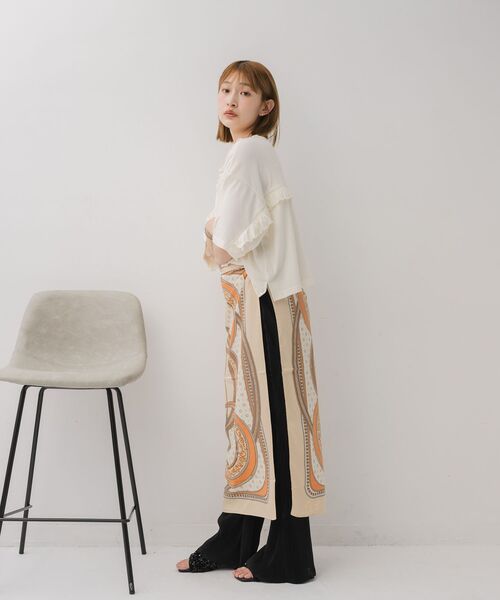 RETRO GIRL(レトロガール)の「2wayフリルラインTEE(Tシャツ/カットソー・レディース・ナチュラル/ブラック/ライトグレー・FREE)」の15枚目の写真