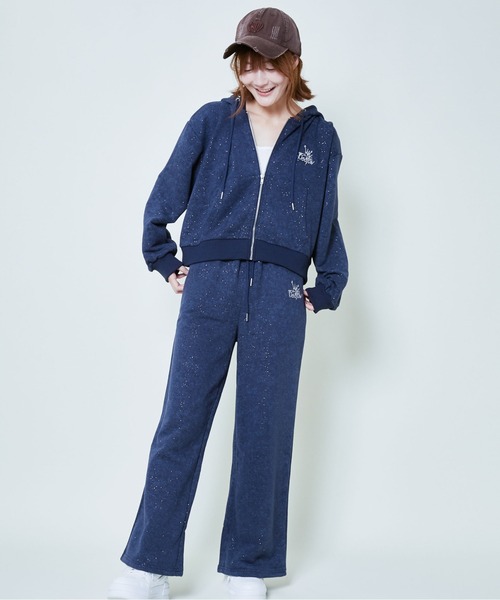 GORGE(ゴージ)の「《ラメ入り×ロゴ刺繍》レディース ジップアップパーカー 長袖 スウェット 春秋冬(パーカー・レディース・ネイビー/オフホワイト/ブラック/ピンク/ブルー/カモフラージュ・F)」の17枚目の写真