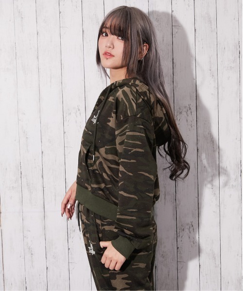 セール】《ラメ入り×ロゴ刺繍》レディース ジップアップパーカー 長袖