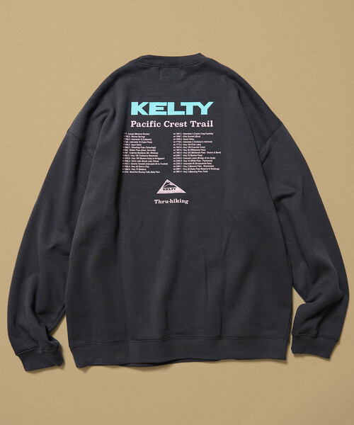 FREAK'S STORE(フリークスストア)の「限定展開 KELTY×FREAK'S STORE/ケルティ 別注 ツアーロゴ バックプリント クルーネックスウェット(スウェット・メンズ・アッシュグレー/ブラック/オリーブ/スミクロ/グレイッシュベージュ・LARGE/MEDIUM/SMALL)」の10枚目の写真